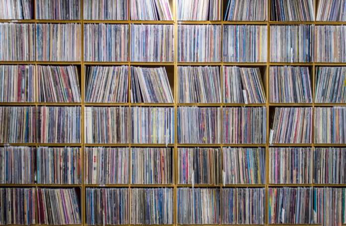 Shelve vinyl record