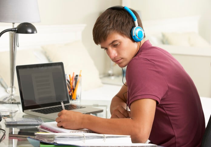 music help focus in study